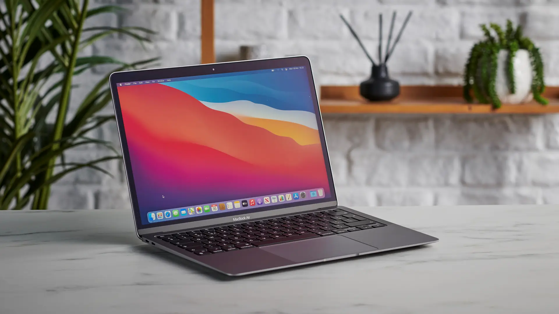 5+ Laptop MacBook Paling Murah! Rekomendasi Terbaru Apple MacBook Pro 2021 16 M1 Pro - Prontt.com