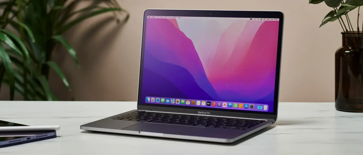 Apple MacBook Pro 13 M2 - Laptop 13 Inch Terbaik Rekomendasi Harga Terbaru - Prontt.com