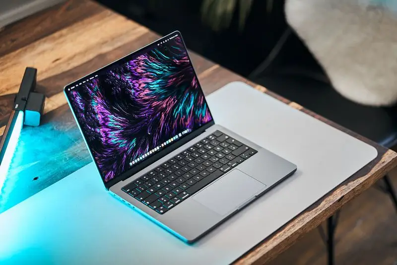 5+ Laptop MacBook Paling Murah! Rekomendasi Terbaru MacBook Pro 14-inch M2 Pro 2023_ - Prontt.com