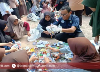 ACIL Ende Gelar Edukasi Sampah di MAK Negeri Ende