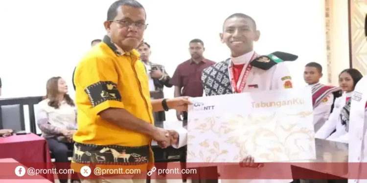 Apresiasi Anggota Paskibraka, Bank NTT beri Tabungan Rp1 juta rupiah per orang