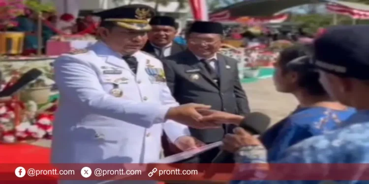 Bupati TTU Serahkan Bantuan Air Bersih bagi masyarakat kurang mampu