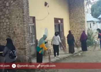 Kemenag TTU Bakti Sosial Bersihkan Gereja, Songsong Hari Kemerdekaan ke-80 Republik Indonesia