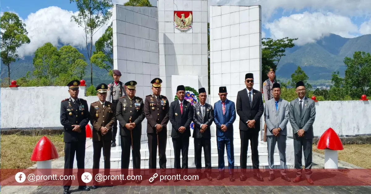 Pemkab Manggarai gelar upacara ziarah nasional di TMP Lalong Tana