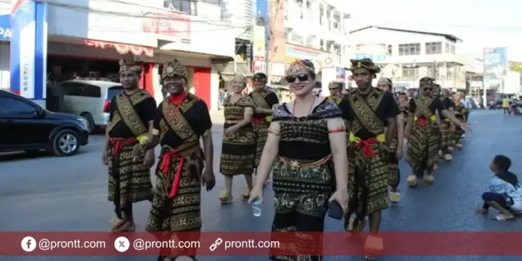 Pemprov NTT Gelar Kirab Budaya Sambut HUT Ke-80 RI