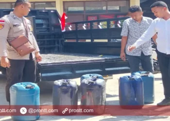 Polisi Amankan 280 Liter Solar di Palue diselundupkan dari Maumere, Diduga Terkait Pembangunan Puskesmas Tuanggeo!