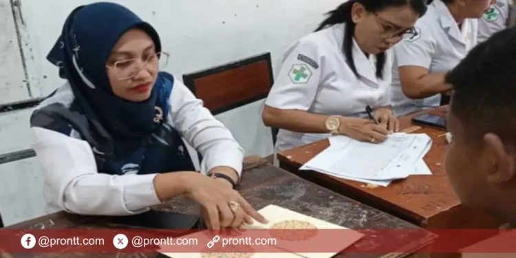SMKN 2 Kupang dan Puskesmas Pasir Panjang kerja sama adakan Pemeriksaan Kesehatan Gratis