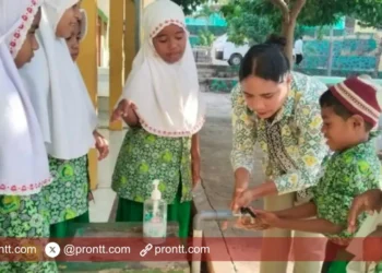 UKS MIN Lembata Gelar Edukasi PHBS Sejak Dini