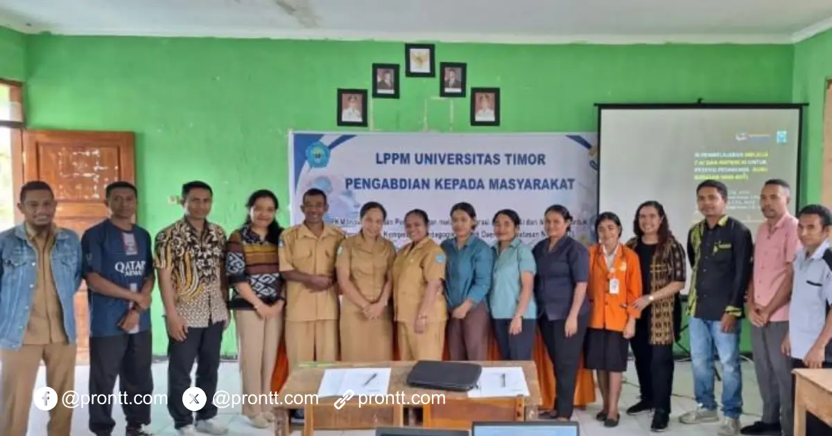 Dosen Unimor PKM di SMP Negeri Sekon, Sosialisasi Penggunaan AI untuk Dukung Pembelajaran
